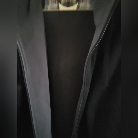 Ariat Men's Black Zip-Up Hoodie Jacket - Picture 3 of 5